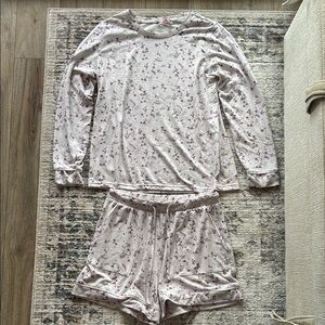 La Vie En Rose Purple and White Pajama Set Cozy Sleepwear